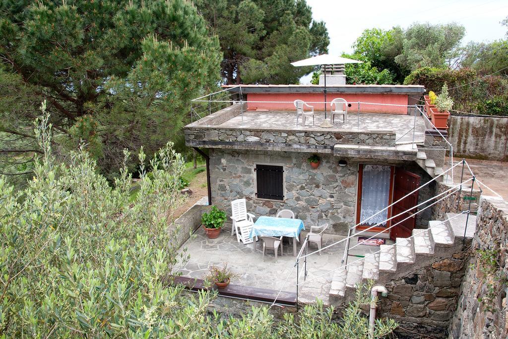 Due Pini Apartment Corniglia Bagian luar foto