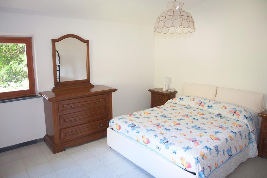Due Pini Apartment Corniglia Bagian luar foto