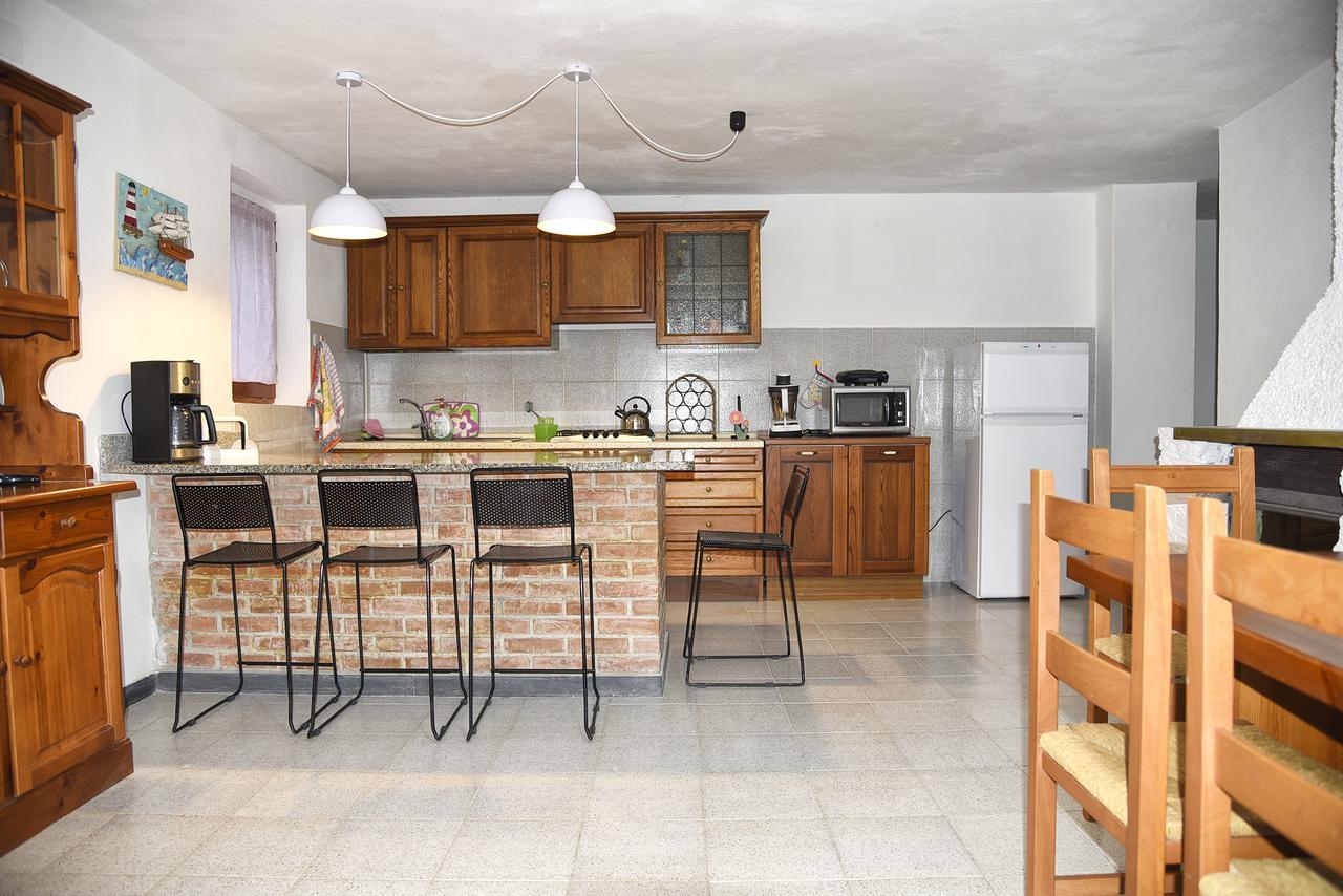 Due Pini Apartment Corniglia Bagian luar foto