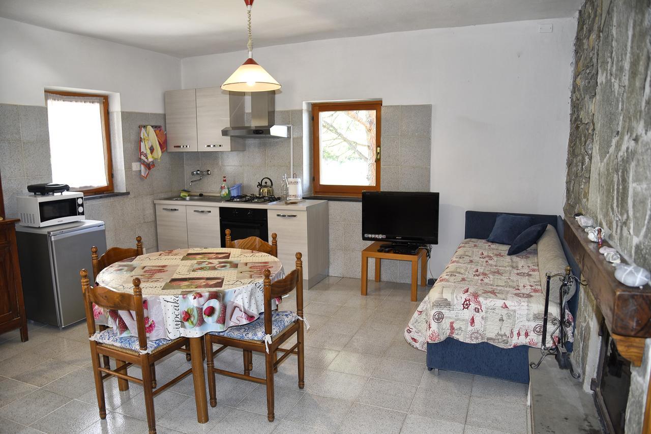 Due Pini Apartment Corniglia Bagian luar foto
