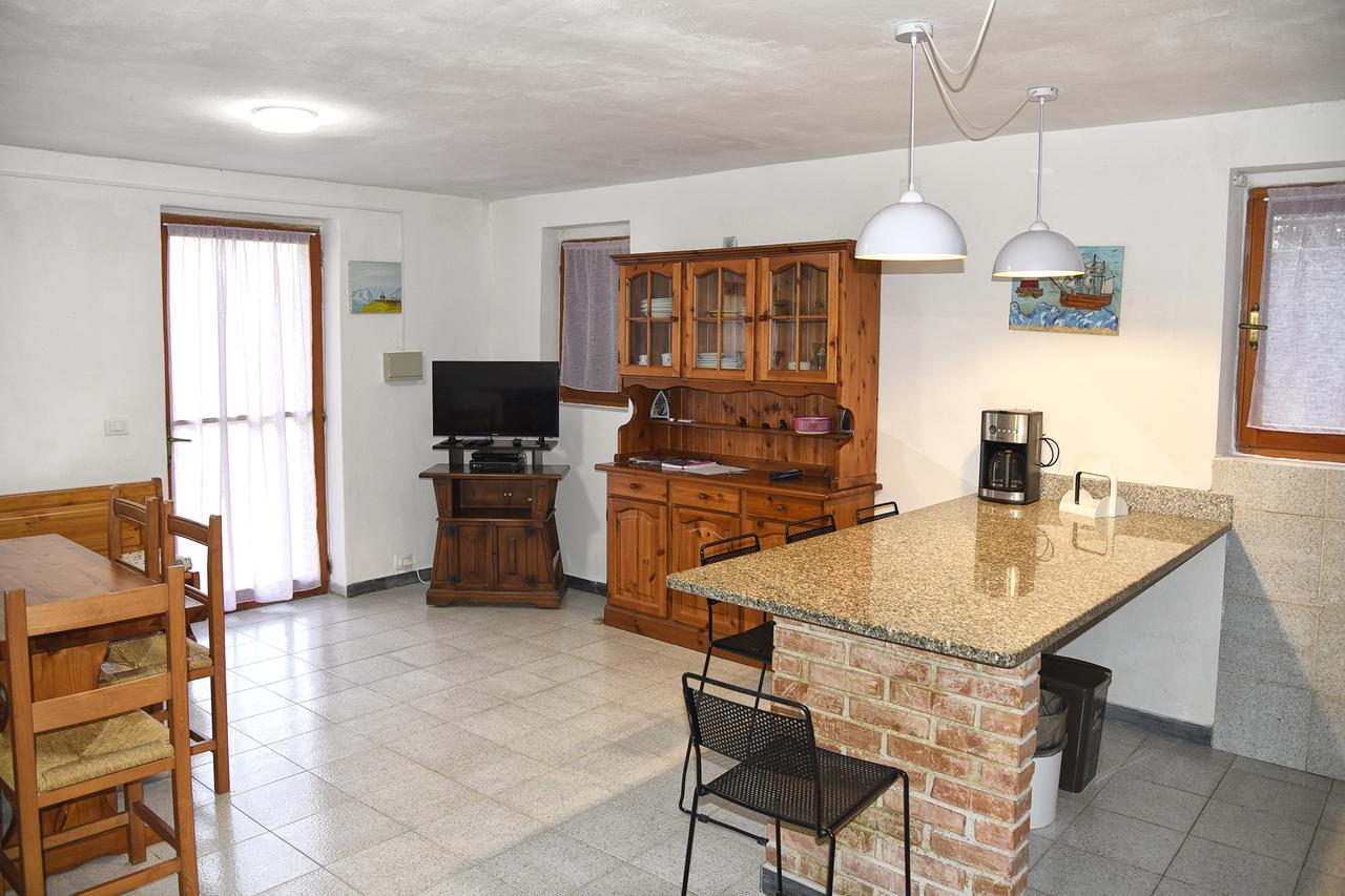 Due Pini Apartment Corniglia Bagian luar foto