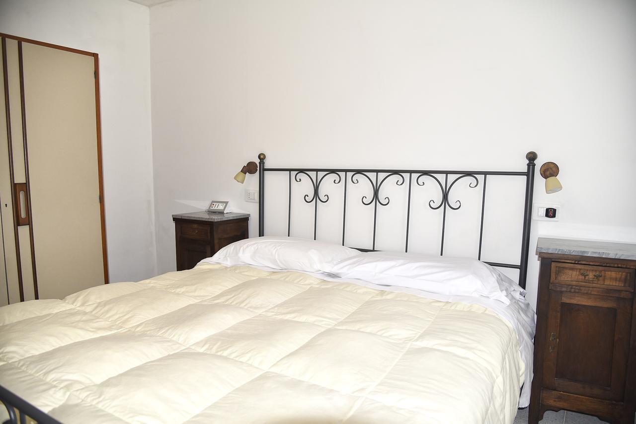 Due Pini Apartment Corniglia Bagian luar foto