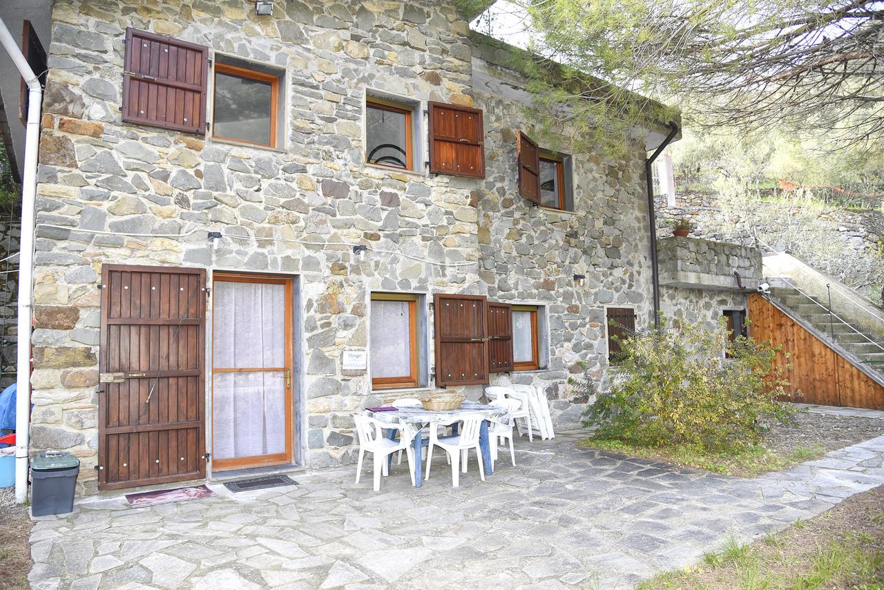 Due Pini Apartment Corniglia Bagian luar foto